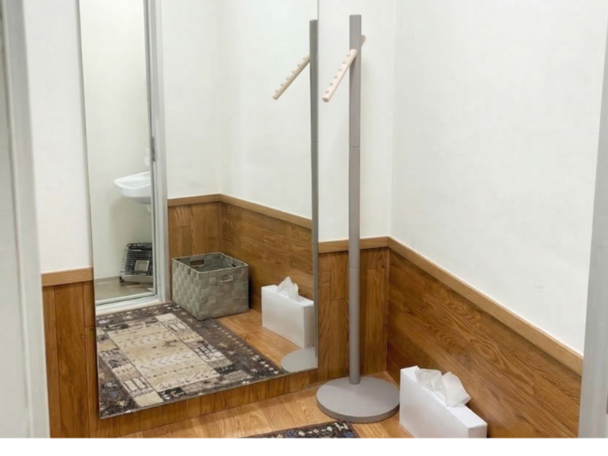 名古屋で試着できる喪服レンタル　試着室